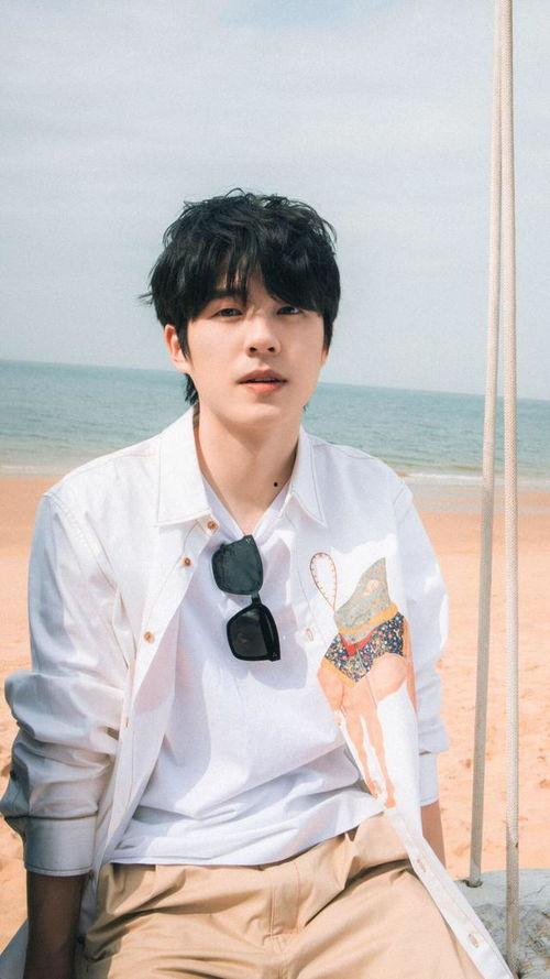 娱乐主播爆料肖战视频,娱乐主播揭秘神秘视频内容  第1张